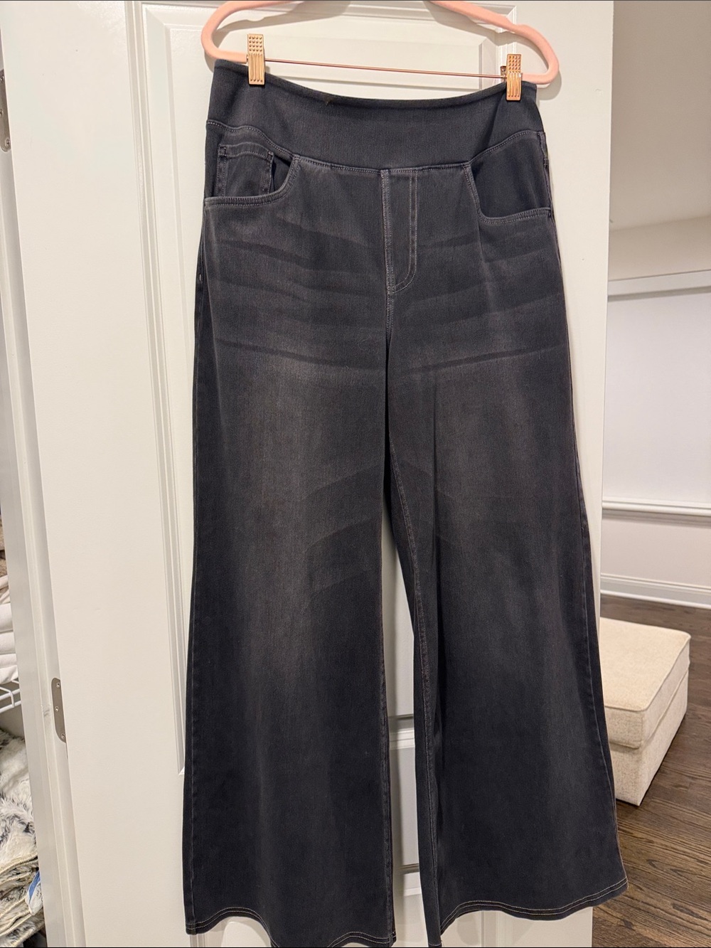 HALARA Black Wide-Leg Pull-On Jeans